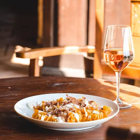 Donnastella Farm stay *